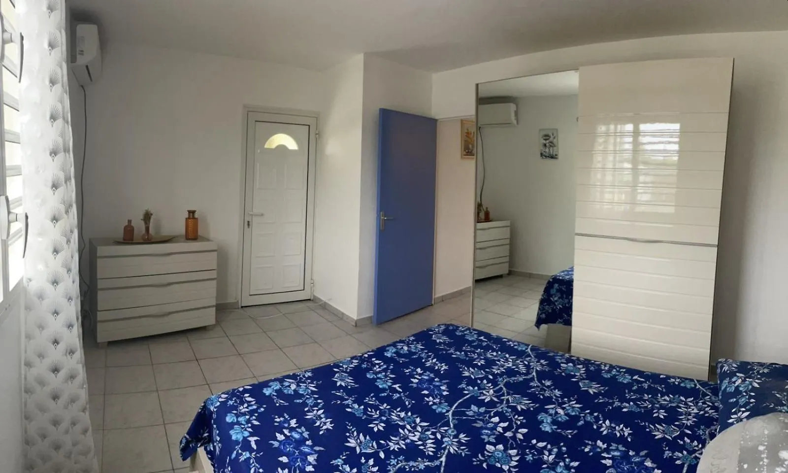 Dyna 2 Bedroom House Sainte-Rose Holiday home