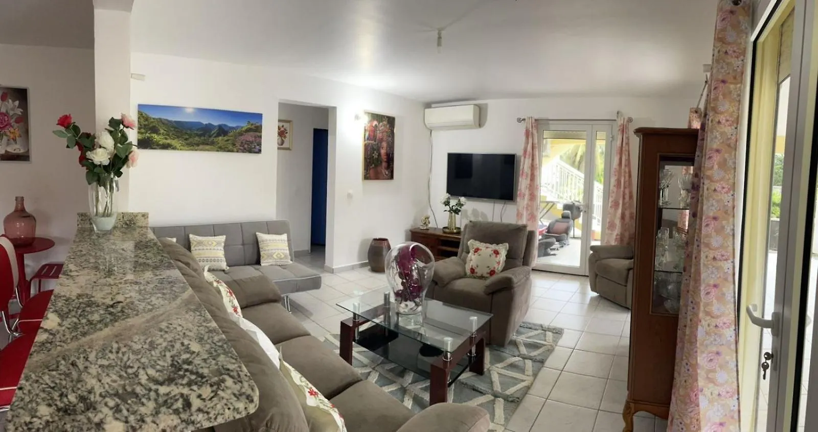 Dyna 2 Bedroom House Sainte-Rose